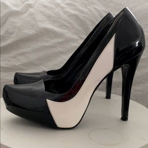 Aldo black and white heels